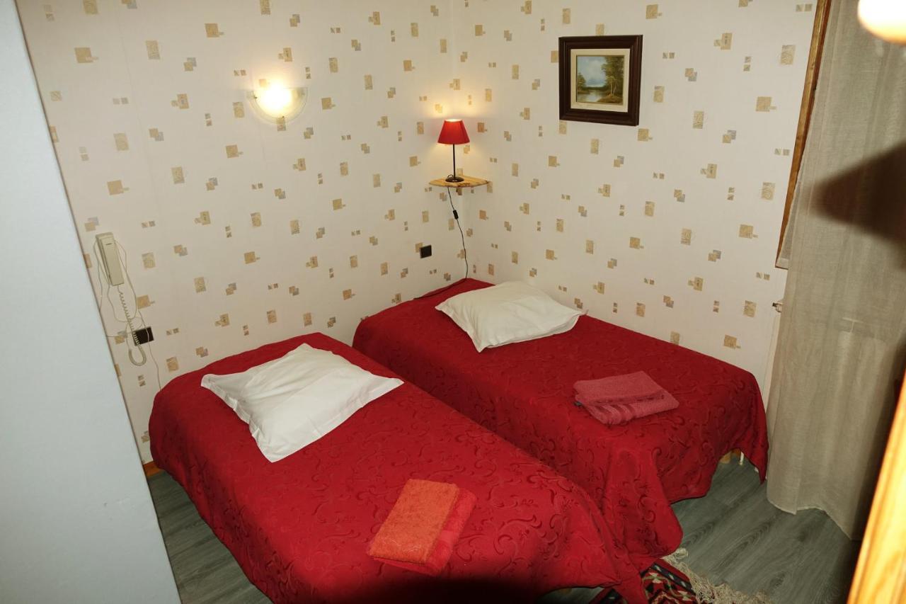 Le Relais Des Vaudois Hotel Freissinieres Eksteriør billede